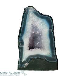 Amethyst Caves: Amethyst with Agate Cave