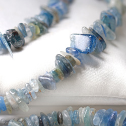 Chip Beads: Kyanite Chip Beads